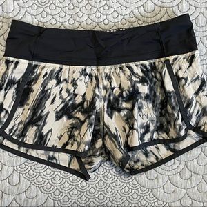 Lululemon Shorts Size 6